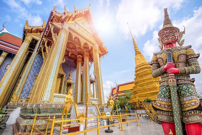 Grand Palace, Wat Phra Kaew, Wat Pho and Wat Arun Walking Tour From Bangkok - A half-day hit list of Bangkok temples along the river