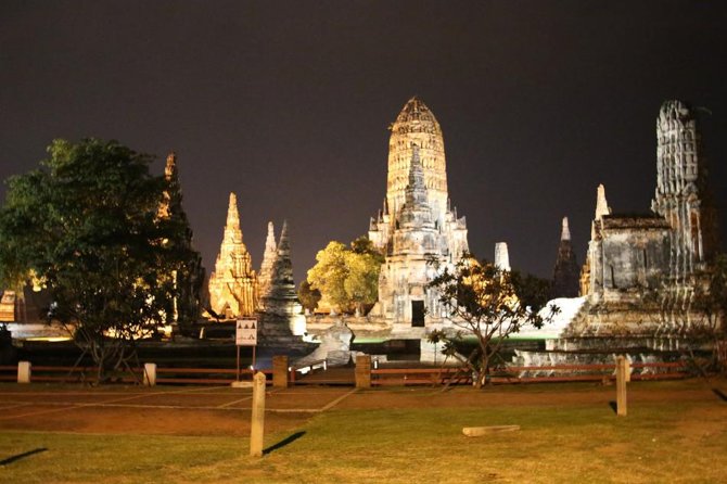 Half-Day Ayutthaya Sunset Bicycle Excursion - Wat Mahathat: the Great Relic and the big central prang