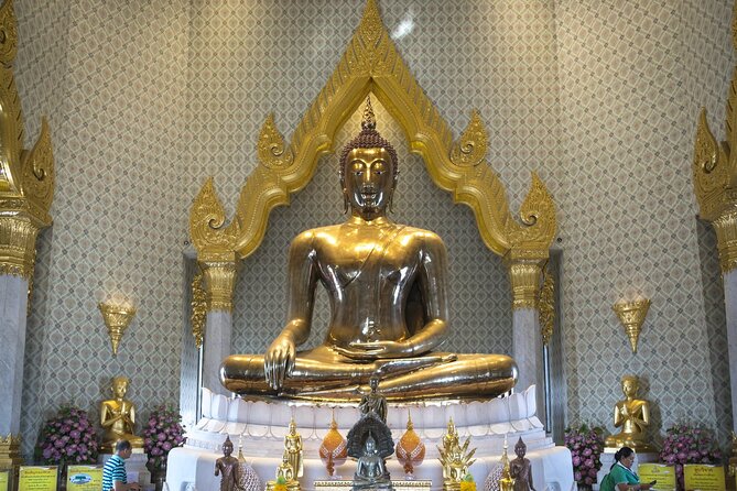 Half-Day Royal Grand Palace and Bangkok Temples Tour - Wat Pho: the reclining Buddha and Bangkok’s oldest temple feel