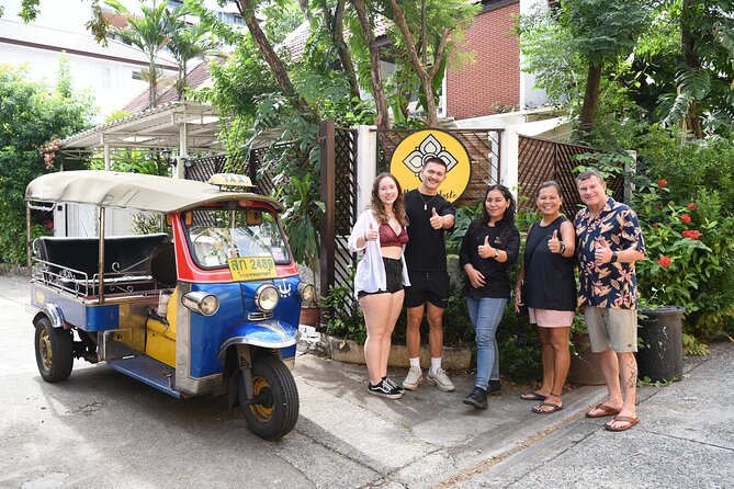 Hands-on Thai Cooking Class & Market Tour in Sukhumvit - Pick Your Day: The Menu Changes Every Week