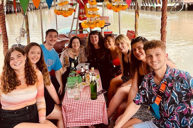 Hidden Bangkok Longtail Boat Tour to Big Buddha&Canal Life 2hrs - Wat Paknam Big Buddha Pass-By: Photos and Perspective