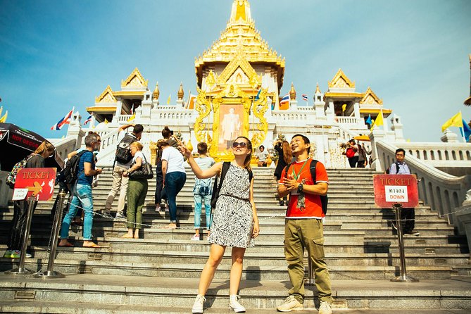 Highlights & Hidden Gems With Locals: Best of Bangkok Private Tour - Chatuchak Flower Market: what a flower market really teaches you
