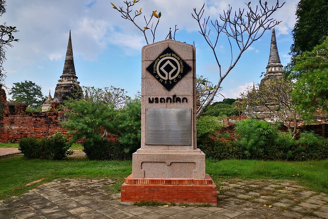 Highlights of Bangkok and Ayutthaya (World Heritage site) in 1 day - Wat Mahathat: Ayutthaya’s signature mood in 45 minutes