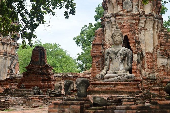 Historical City of Ayutthaya - Unesco Full Day Tour From Bangkok - Bang Pa-In Palace: Summer Palace Grounds and the Dress Code Test