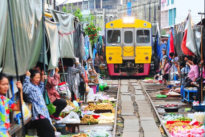 Iconic Markets: Damnoen & Train Market Explore - The Whole Schedule, Explained Like a Friend Would