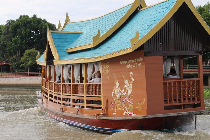 Instagram Photo Tour with Wat Arun and River Cruise - Practical tips so your photos come out better
