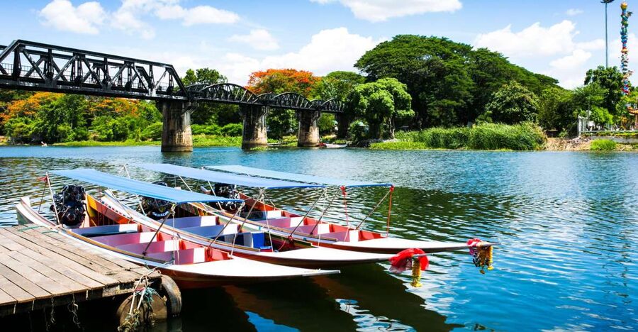 Kanchanaburi: Erawan Waterfall & Train Full-Day Tour - Srinakarin Lake views before the waterfall grind