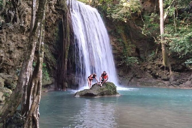 Kanchanaburi Full Day Tour: River Kwai and Erawan Falls - Guide power: why Naa, Na, Lisa, and Paul can make or break the day