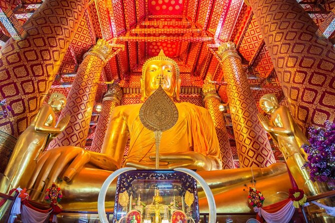 Lopburi Monkey Temple & Ayutthaya Old City Tour From Bangkok - Monkeys in Lopburi: How to Watch Them Without Getting Burned
