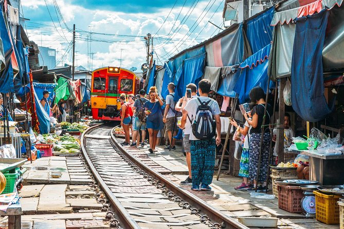 Maeklong Railway & Floating Market Tour (Private & All-Inclusive) - Your Guide and Driver: The Real Difference Maker