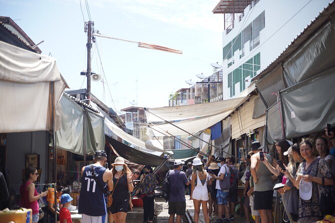 Maeklong Railway Market and Floating Market - Time management: the early departures that actually pay off