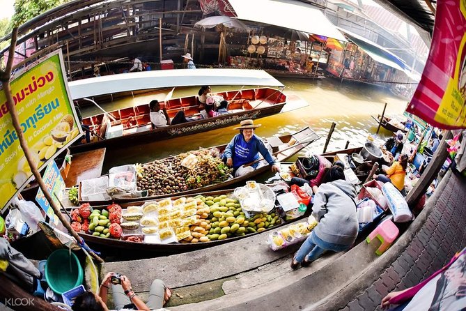 Maeklong Railway Market and Floating Market Tour from Bangkok - Maeklong Railway Market: The Umbrella Pull-Down Moment Up Close