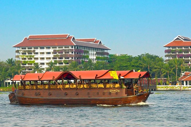 Manohra 5-Star Luxury Dinner Cruise with Pre-Canapés in Bangkok - Where your evening starts: the pier, canapés, and why arriving early matters