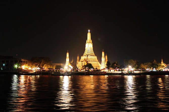 Manohra 5-Star Luxury Dinner Cruise with Pre-Canapés in Bangkok - The four-course Thai dinner: what’s included and how to set expectations