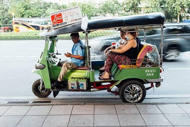 Michelin Guide Street Eats by Tuk Tuk: Bangkok Night Tour - Finding River City Bangkok at 5:30 pm, Then Switching to Tuk Tuk