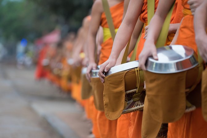 Morning Buddhist Almsgiving, Grand Palace and Flower Market Tour in Bangkok - Grand Palace and the Royal spaces you actually get time for