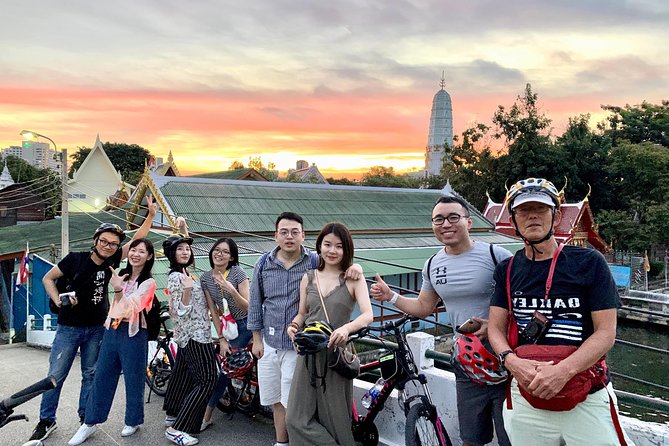 Must-Try: Hidden Bangkok Bike and Food Tour - Wat Kalayanamit Varamahavihara, Quiet Temple Time With Local Meaning