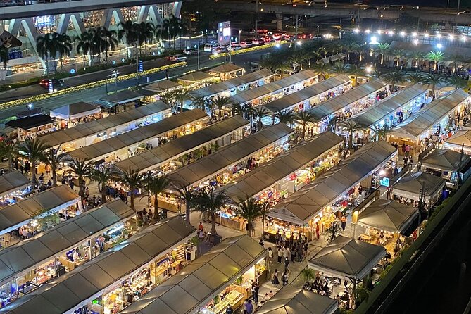 Night life in Bangkok - Jodd Fairs Train Night Market(Joint) - Weather and comfort tips that actually matter