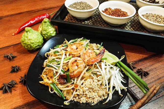 Pink Chili - Thai Cooking Class and Market Tour in Bangkok - The Menu You Can Expect: Curry, Soup, Noodles, and Sweet Sticky Rice