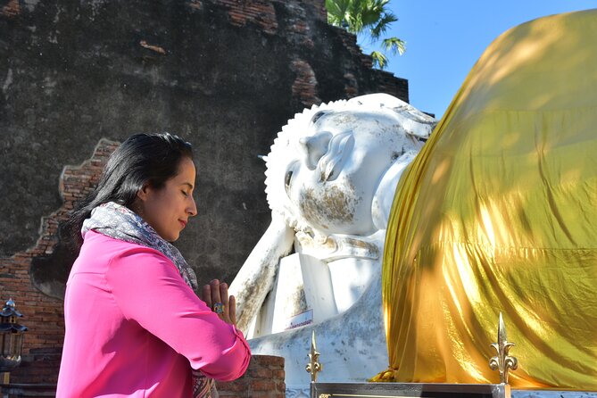 Private 3 Days Tour in Bangkok, Ayutthaya and Floating market - Maeklong Railway Market and Damnoen Saduak: The Two Market Moments That Make the Trip