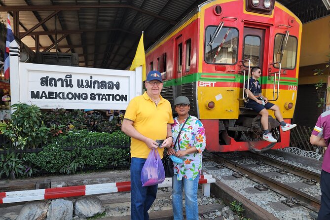 Private Amphawa & Maeklong Railway Market Day Tour with Fireflies - Wat Bang Kung: a short temple stop with a real story