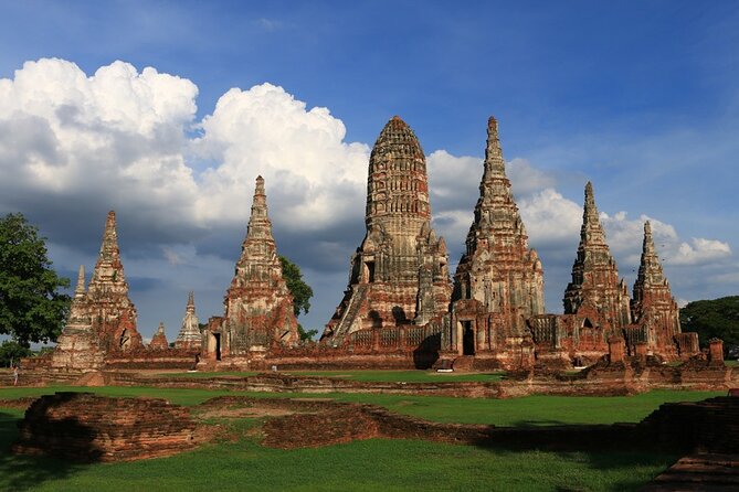 Private Ayutthaya Day Tour from Bangkok With Lunch - Historic City of Ayutthaya: Where the Ruins Tell the Timeline