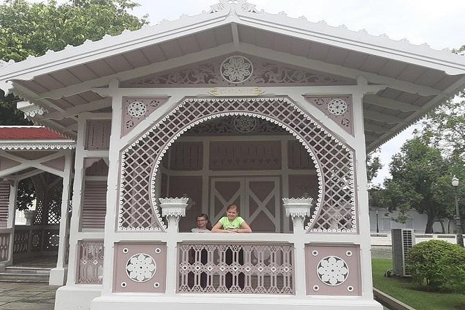 Private Ayutthaya Temples Tour From Bangkok - Bang Pa-In Palace: A Calm Start at the Summer Palace
