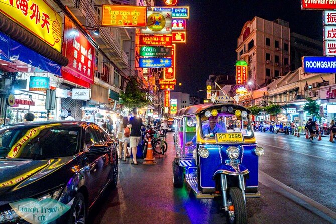 Private Bangkok Night Tour by Tuk Tuk with Dinner - Sao Chingcha (Giant Swing) in your first night hour