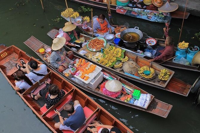 Private Damnoen Saduak and Maeklong Railway Market Tour(min 2pax) - Guide support that keeps you from missing the point