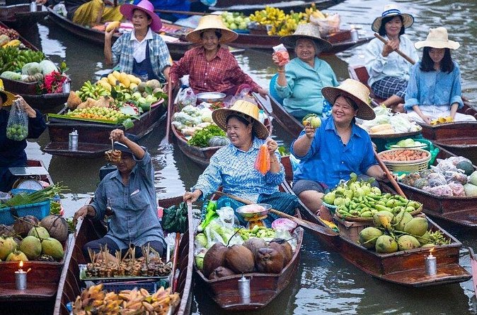 Private Damnoen Saduak Floating Market and Train Market Tour - What the Private Guide Adds (Jimmy, Pattee, Neera, and Lucky)