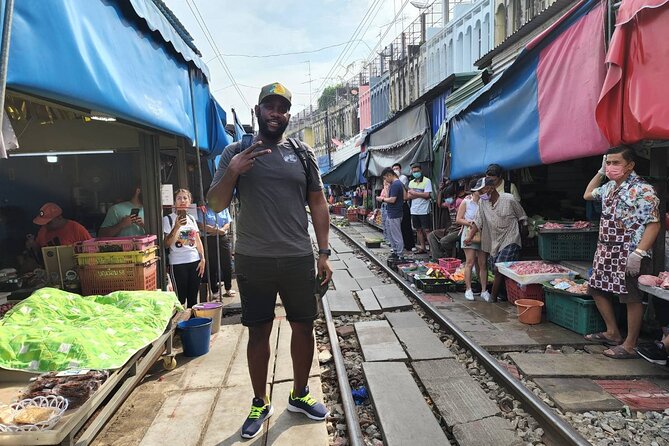 Private Floating Market and Maeklong Railway Market Day Tour - The itinerary flow that keeps your day from turning into a race