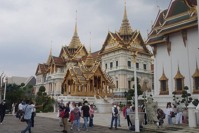 Private German-speaking tour: Bangkok's main attractions - Before you head out: passport, dress code, and the morning rhythm
