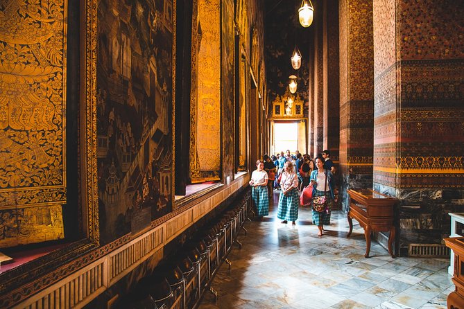 Private Grand Palace and Temple of Emerald Buddha & All Bangkok Highlights - Wat Traimit and Chinatown, your best Bangkok warm-up