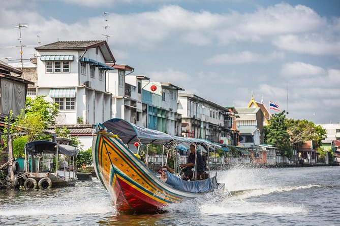 Private Grand Palace and Temple of Emerald Buddha & All Bangkok Highlights - Pak Khlong Flower Talat and Wat Pho’s Reclining Buddha focus