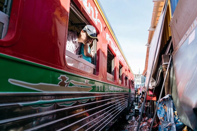 Private Guided Tour to Train Market and Damnoensaduak Floating Market - Price and logistics: what $125 buys you in real life