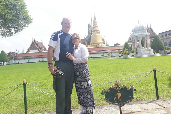 Private Half-Day Bangkok City Tour with The Grand Palace - How the car, guide, and timing work (and why traffic matters)