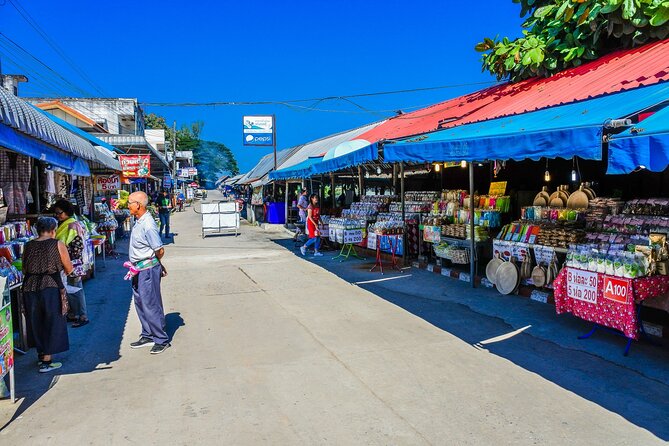 Private Half-Day Bangkok Tour Explore Grand Palace and Wat Pho - What this private half-day tour gets right in Bangkok