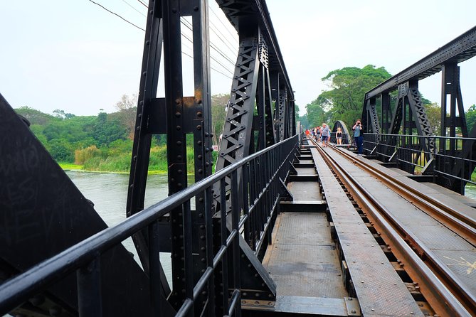 Private Historic River Kwai Death Railway, War Cemetery and Hellfire Pass Tour - Bangkok to Kanchanaburi: A 6:30 am start, then you settle in