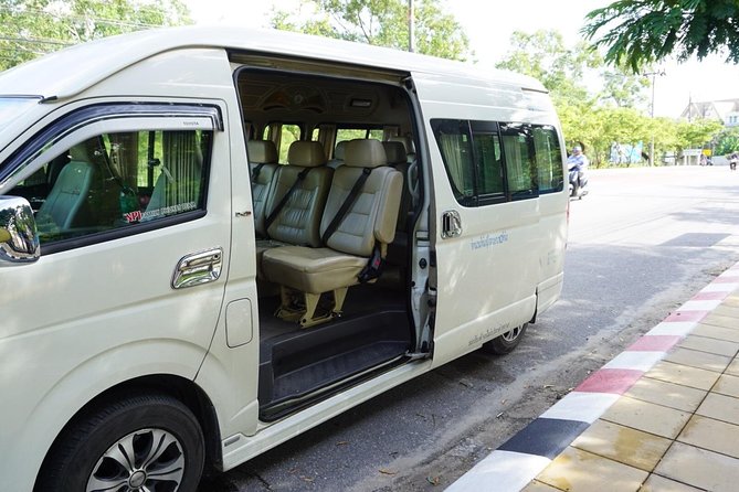 Private Hotel-to-Airport Transfer: Suvarnabhumi (BKK) - Arrival at Suvarnabhumi (BKK): getting dropped off in the right place