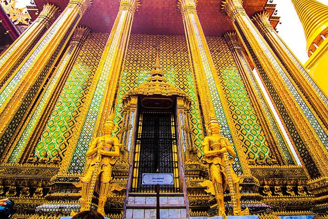 Private Shore Excursion: Best of Bangkok in a day - Wat Arun (Temple of Dawn): the riverside landmark that changes with angle
