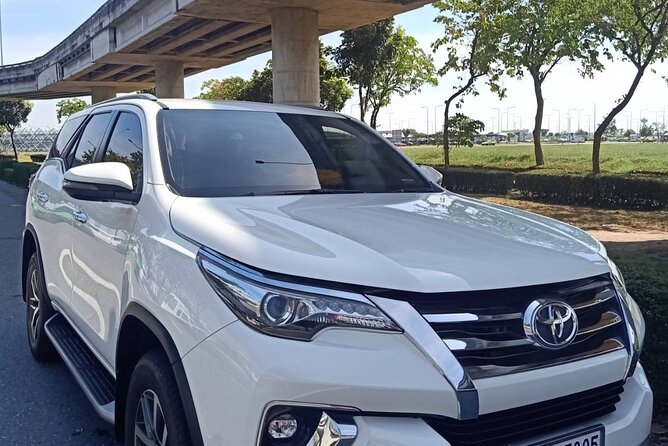 Private Shuttle SUV Bangkok From or To Pattaya - Cars and comfort: clean SUV, strong air conditioning, no drama