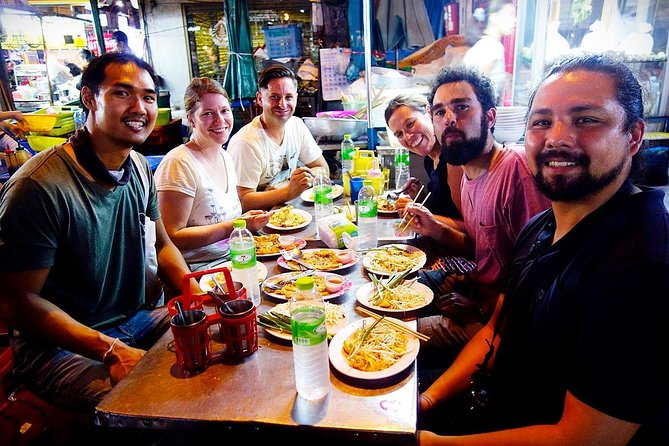 PRIVATE - STEET FOOD TOUR CHINA TOWN incl. food and drinks - Why Bangkok’s Chinatown works best with a guide