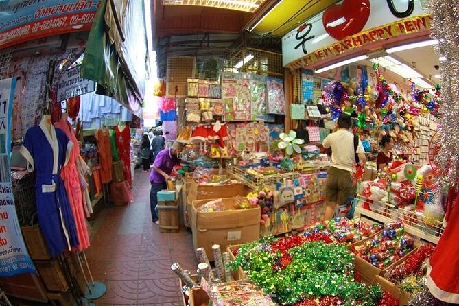Private Three Temples Bangkok City Tour - The Local Product Store Stop and What It Means for Your Day