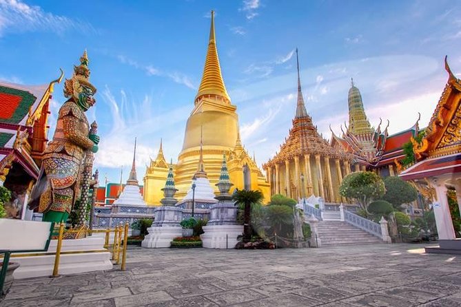 Private Tour: Bangkok's Grand Palace Complex and Wat Phra Kaew - Stop-by-stop: Wat Phra Kaew, jade, and sacred indoor spaces