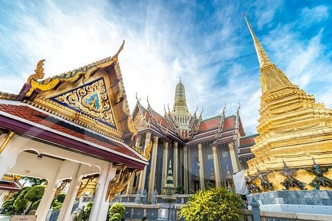 Private Tour: Bangkok's Grand Palace Complex and Wat Phra Kaew - The Grand Palace: Thai-European architecture and the royal halls
