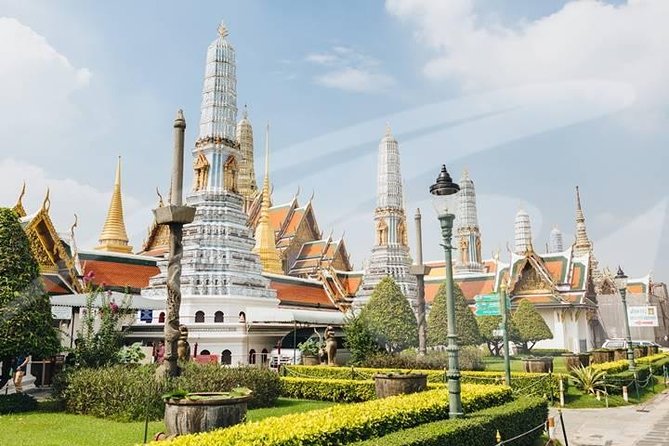 Private Tour: Bangkok's Grand Palace Complex and Wat Phra Kaew - Gems Gallery stop: practical time management (and buyer beware)