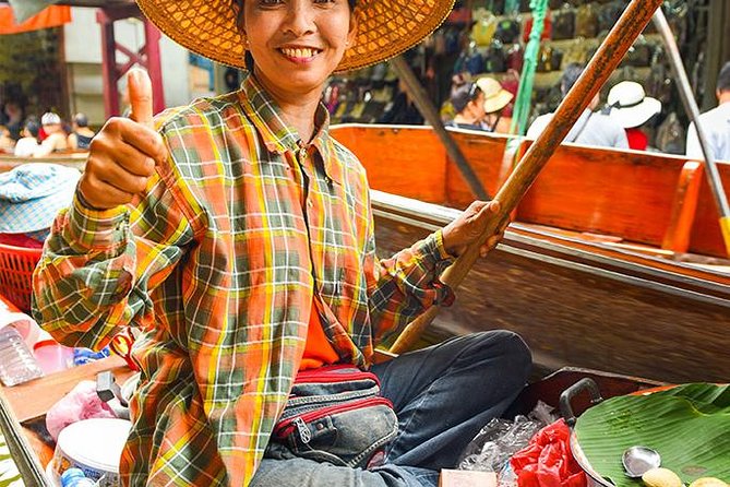 Private Tour: Floating Markets of Damnoen Saduak Cruise Day Trip from Bangkok - Coconut Sugar Farm stop: quick, practical, and actually useful