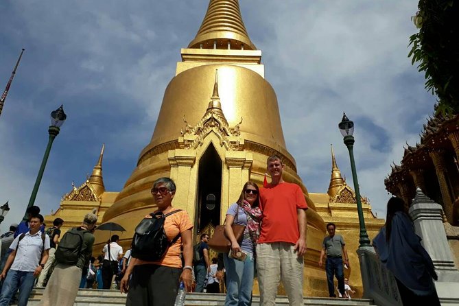 Private Tour: Temples Tour of Bangkok - How the guide changes the day, including the English-language wildcard