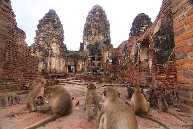 Private tour to Ayutthaya and Lopburi Monkey Temple (from Bangkok) - Morning in Ayutthaya: Wat Phu Khao Thong first