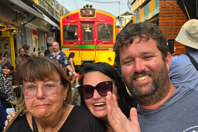 Private Tour to Maeklong Railway Market and Floating Market - The Thai desserts and bottled water are more than a snack
